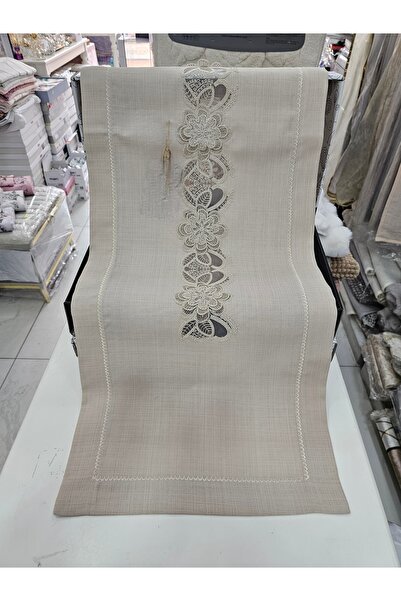 KÜBRAHOME'S Embroidered Gardenia Linen 5-Piece Living Room Set Beige