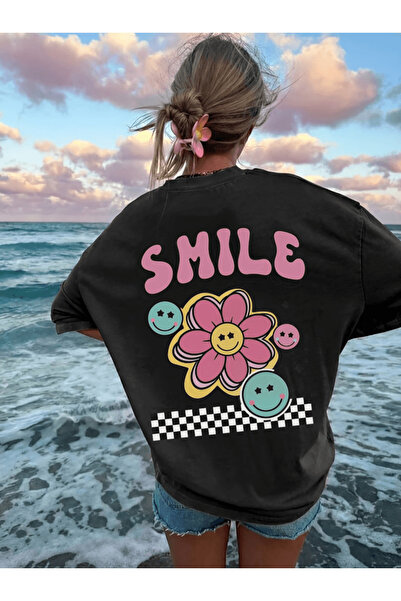 one button Smile Back Printed Premium Oversize T-Shirt