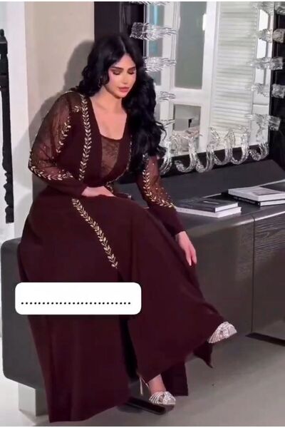 NALA FASHION Deep Burgundy Color Adds a Warm and Luxurious Touch to the Dress.