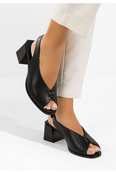 B T Shoes Sandale cu toc gros Heliena negre