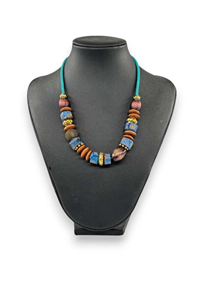 Bozhi Necklace Glass Beads Minimal Elegance
