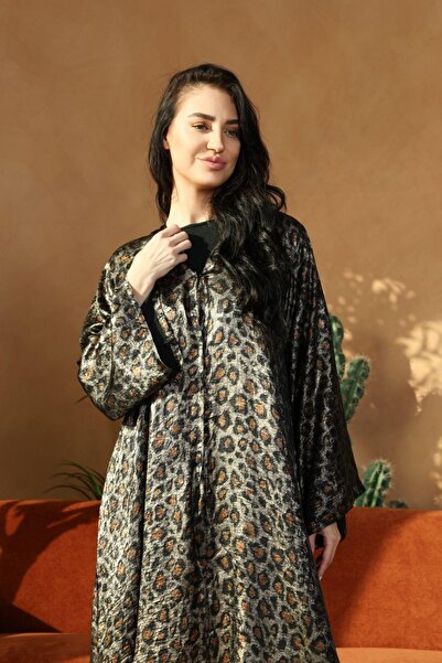 Dubai Wali Baji عباية مطبوعة برقائق معدنية - طباعة جلد الفهد