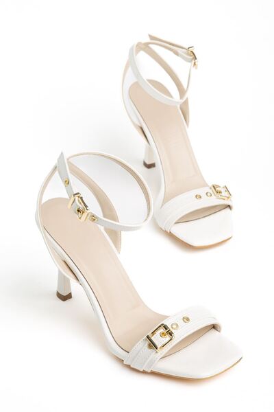 Moda Eleysa Kaylee Women's White Patent Leather Blunt Toe Buckle Heeled Shoes