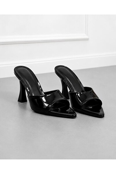KM shoes Siyah Rugan Topuklu Mule Terlik Minimal Şık Tasarım