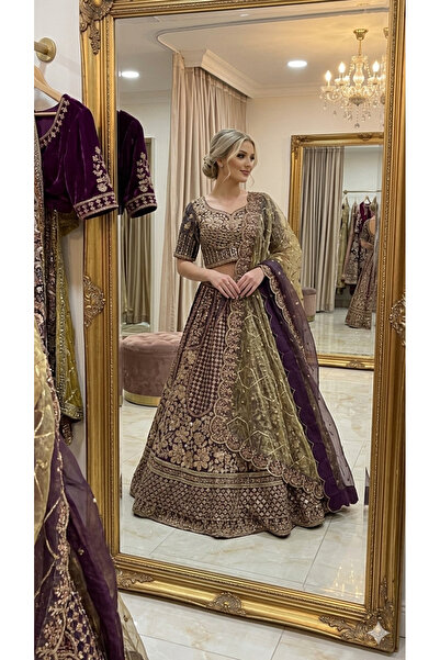 Aashiv's Collection فستان زفاف هندي ليهينغا تشولي، طقم فستان زفاف مطرز باللون...