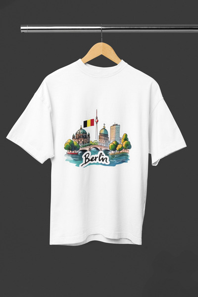 MAGORS Berlin Text Printed Oversize Unisex T-Shirt - City Themed Cotton Print...