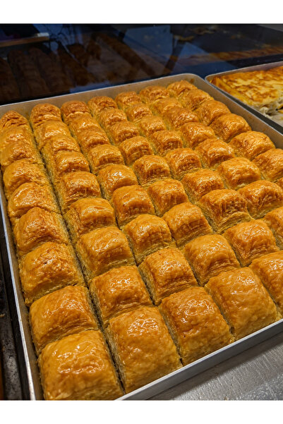 Cadde fırın Cevizli Baklava