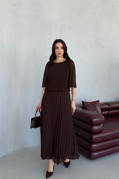 Serica Moda Kahverengi Yarasa Kol İki Katlı Pliseli Elbise