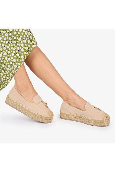 LanaFashion MOCASINI dama Piele ECOLOGICA INTOARSA CU DETALIU AURIU CRL1026 CU ELASTIC Culoare: BEJ