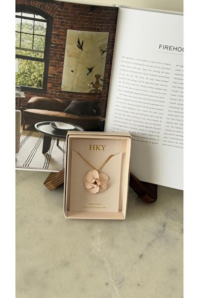 oemSZ Elegant Rose Chain with a Modern Look - Beige