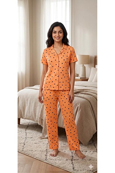 fameshomewear طقم بيجامة صيفي بأكمام قصيرة وقلوب برتقالية وأزرار