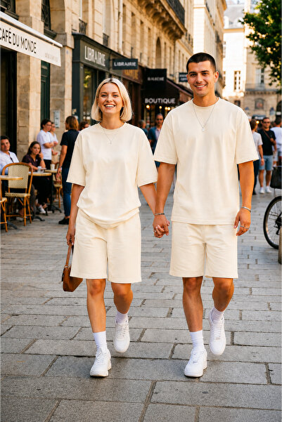 YAKAMEL UNISEX KADIN ERKEK ÇİFT KULLANIMINA UYGUN OVERSİZE KISA KOLLU ŞORT TA...
