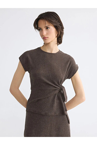 LC Waikiki Brown Crew Neck Side Tie Blouse