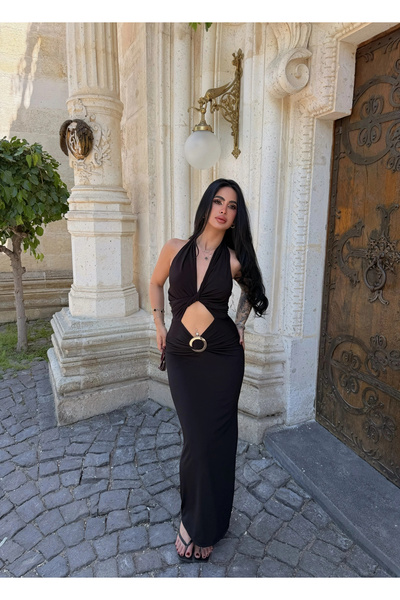 kırmızı butiks Siyah Göğüs Burgulu Aksesuarlı Elbise