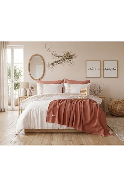 İyi Geceler İstanbul Piqué Quilted Embroidered Duvet Cover Set Anatolia Coral