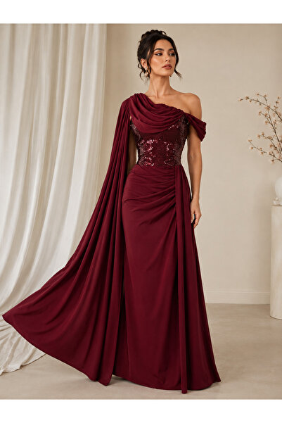 berlanty Luxurious Burgundy Evening Dress with Draped Detail and Draped Capelet