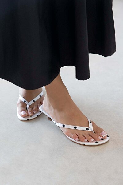 STRASWANS Ruiz Women's Heeled Flip-Flop Satin Sandals White Polka Dot
