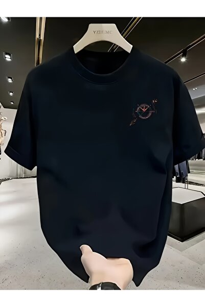 STITCHLY قميص YDZMC قطني أزرق بحري مع شعار مطرز باللونين الأحمر والذهبي - قمي...