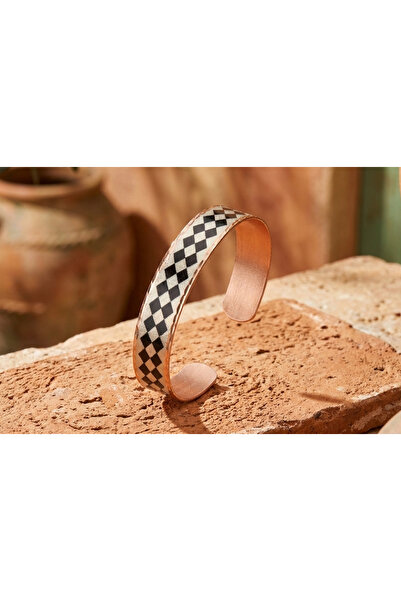 Erol Bakır Copper Black and White Diamond Pattern Adjustable Cuff Bracelet