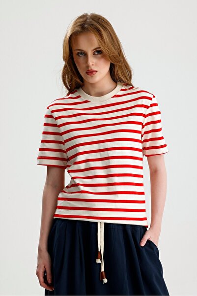 ROSE ARYA Ecru Collar Red Striped Short Sleeve Tshirt