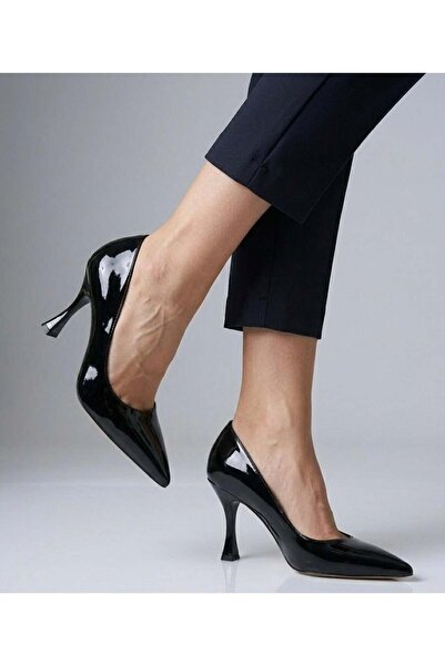 asmi shoes Γυναικείο Aden Μαύρο λουστρίνι με λεπτό τακούνι στιλέτο 9 εκ