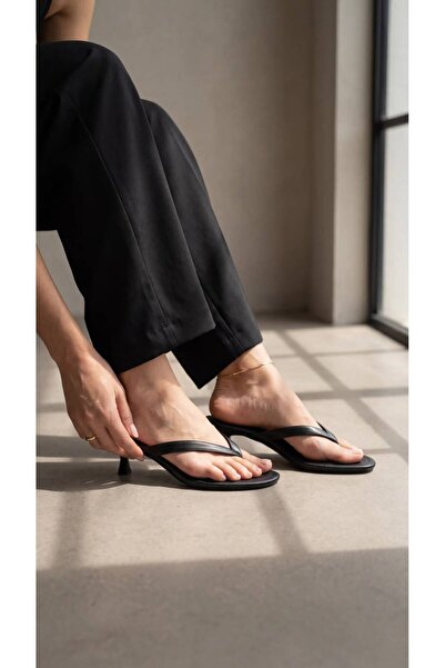 SHOELUKS Milano Mini Heeled Flip Flops