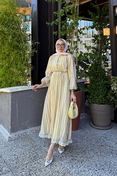 RİELLA Nelia Düğme Detaylı Balon Kol Tesettür Elbise