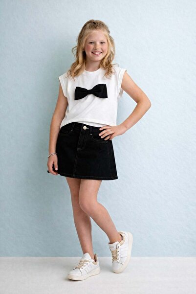 FİYONK T-SHIRT VE SİYAH KOT ETEKLİ TAKIM