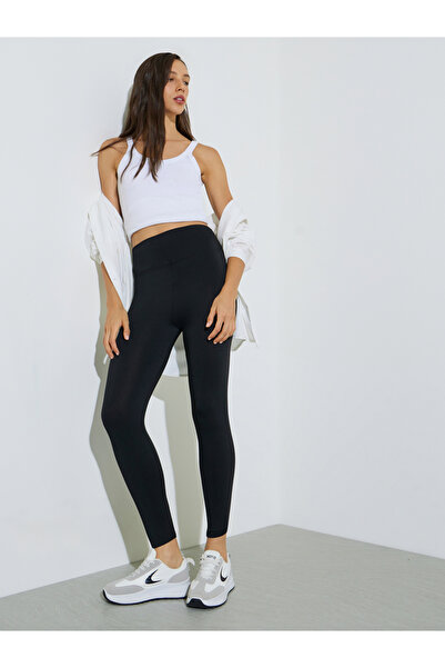 Styli Black Solid Ankle Length Leggings