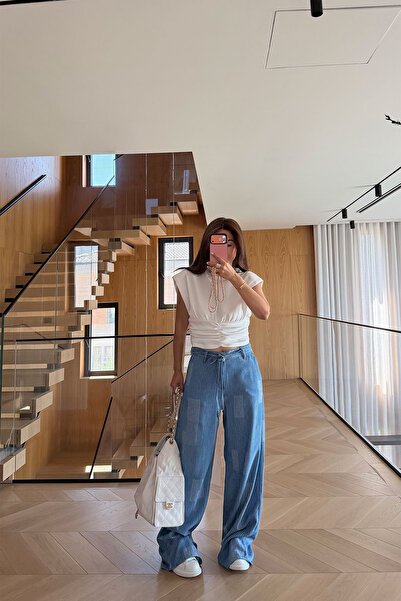 Özge Özgenç Beli Lace-Up Striped Jeans