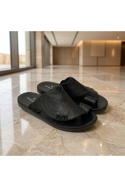 Chyfly Men's Leather Toe Loop Sandals Summer Soft Sole Slippers Casual Beach ...