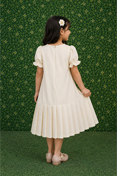 Girls Luxury 3D Floral Pearl Party Dress – Ivory Cream (فستان بناتي فاخر مزين بزهور ثلاثية الأبعاد ولؤلؤ – أوف وايت كريمي)