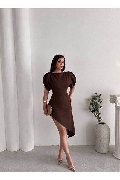 maf collection Γυναικείο κοντομάνικο φόρεμα με λαιμόκοψη σκάφος, καφέ ασύμμετ...