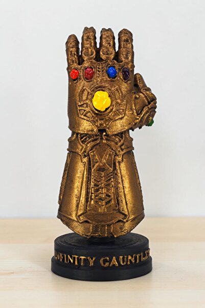 Hunga Thanos Sonsuzluk Eldiveni Figürü 12 Cm | Marvel Koleksiyon Dekoru