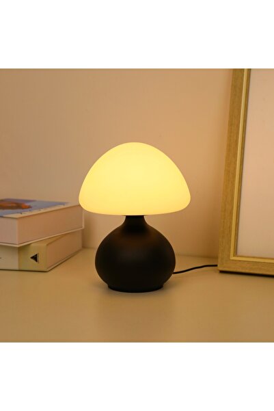 Choice1 changeable black Modern minimalist mushroom table lamp with three col...
