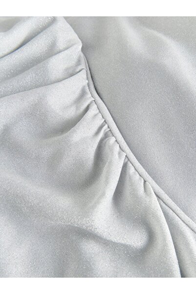 NO BRAND Rochie argintie cu sclipici, tip creion, decolteu simplu, lungime mi...
