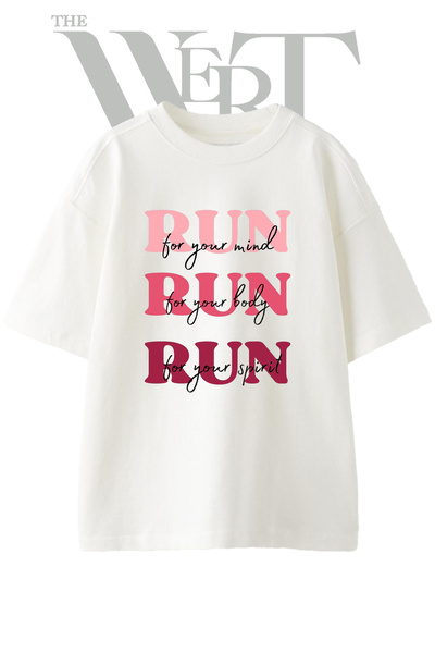 THEWERT تي شيرت أبيض كبير الحجم مطبوع بتصميم Run Motivation Design للجنسين