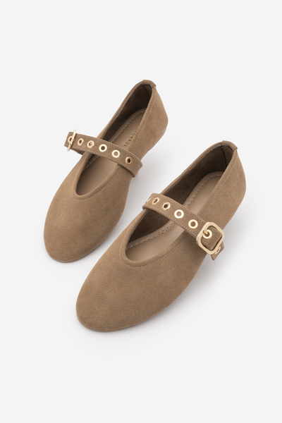 Marjin Women's Buckle-Strapped Ballerinas Harves Camel Suede