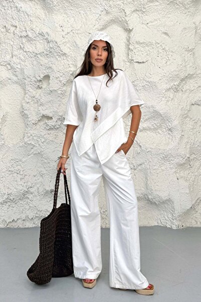 RB CLUB White Casual Blouse with Necklace Accessory