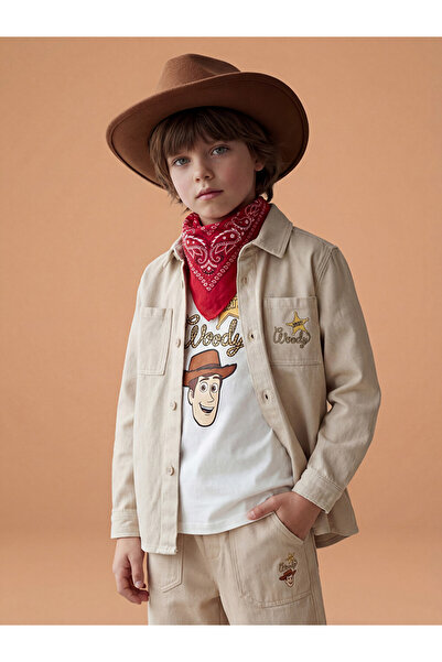 LC Waikiki قميص وتي شيرت للأولاد مطبوع عليه Toy Story باللون البيج من LCW Kids