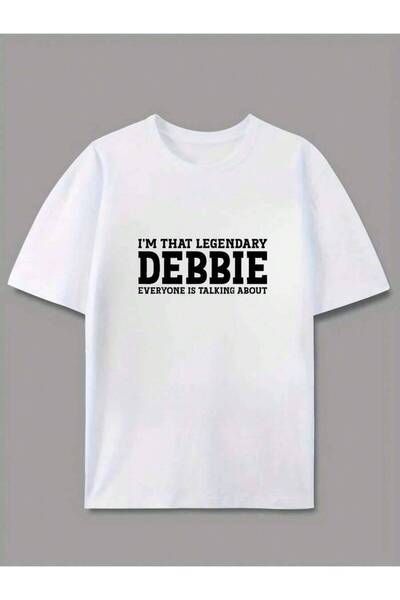 4Car تي شيرت I Am That Legendary Debbie - تصميم مطبوع بأكمام قصيرة ورقبة مستد...