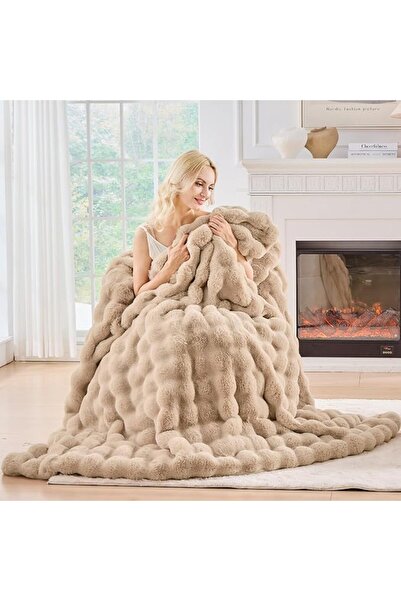 GENERAL BENVWE Faux Fur Throw Blanket Bubble Fleece Blanket, Soft and Thick P...
