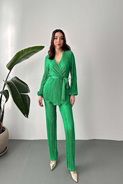 Clothes Fast طقم نسائي أخضر اللون - بلوزة بأكمام طويلة وياقة على شكل حرف V وح...