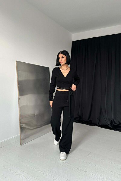 Clothes Fast Women's Black Top and Bottom Set Knitwear Set Double-Breasted V-...