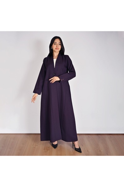 HAWRAA ABAYA عباية رسمية باللون البنفسجي مزينة بزر اغلاق كرستالي