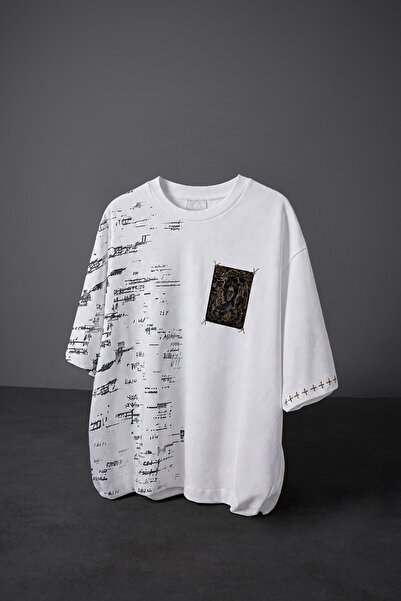 Slatra Men's White Semantic Decay Print Oversize Tshirt