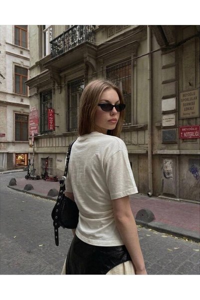 Lavinza T-Shirt with Elastic Sides