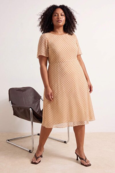 Trendyol Curve Rochie țesută ecru mărime mare TBBSS23AH00274