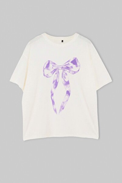 Trendyol Curve Ecru Bowknot Printed Oversize Fit Plus Size T-Shirt Tbbss26Bf0...