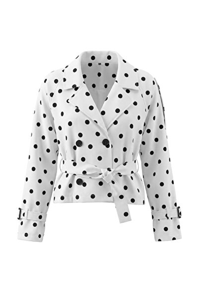 Drop by TrendyolMilla معطف قصير أبيض مزدوج الصدر مع شارات TDRSS26TR00004